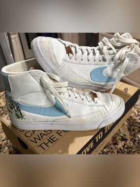 Nike blazers White High-Top Sneakers with Light Blue Swoosh 8.5 women’s